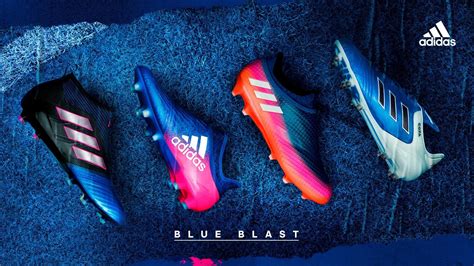 adidas fußballschuh wallpaper|Adidas soccer shoes background.